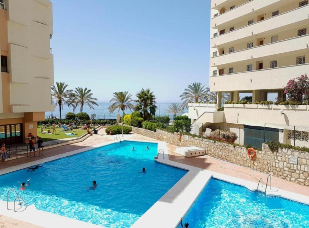 Sol Y Mar Lägenhet Marbella Exteriör bild